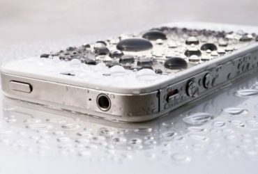 Come proteggere il vostro smartphone dai liquidi 3