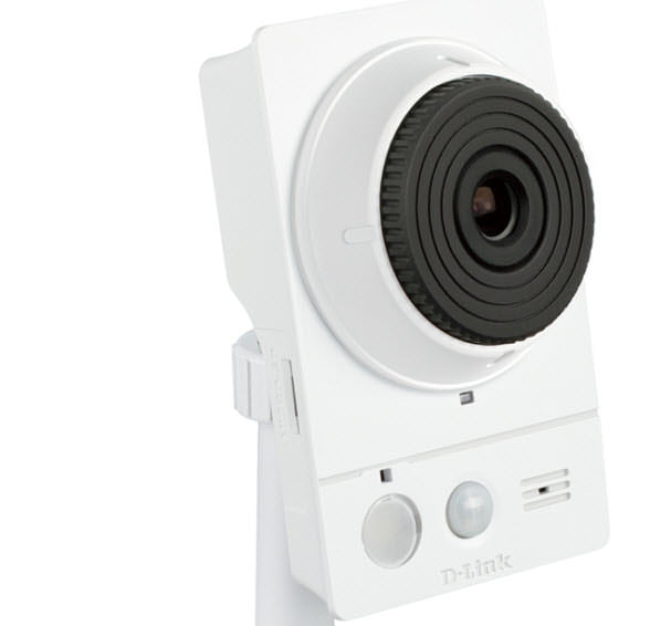 D-Link presenta la prima videocamera IP con visione notturna a colori e tecnologia Wireless AC 1
