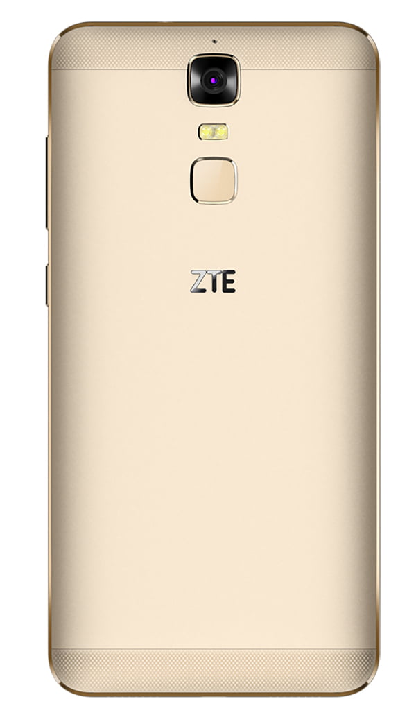 Arriva in Italia ZTE BladeA610 Plus, smartphone con mega batteria! 3