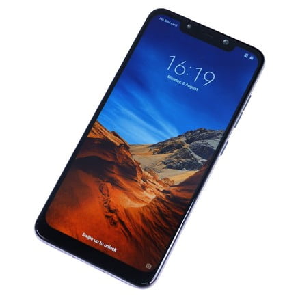 Xiaomi prepara uno smartphone bomba: Pocophone F1 1