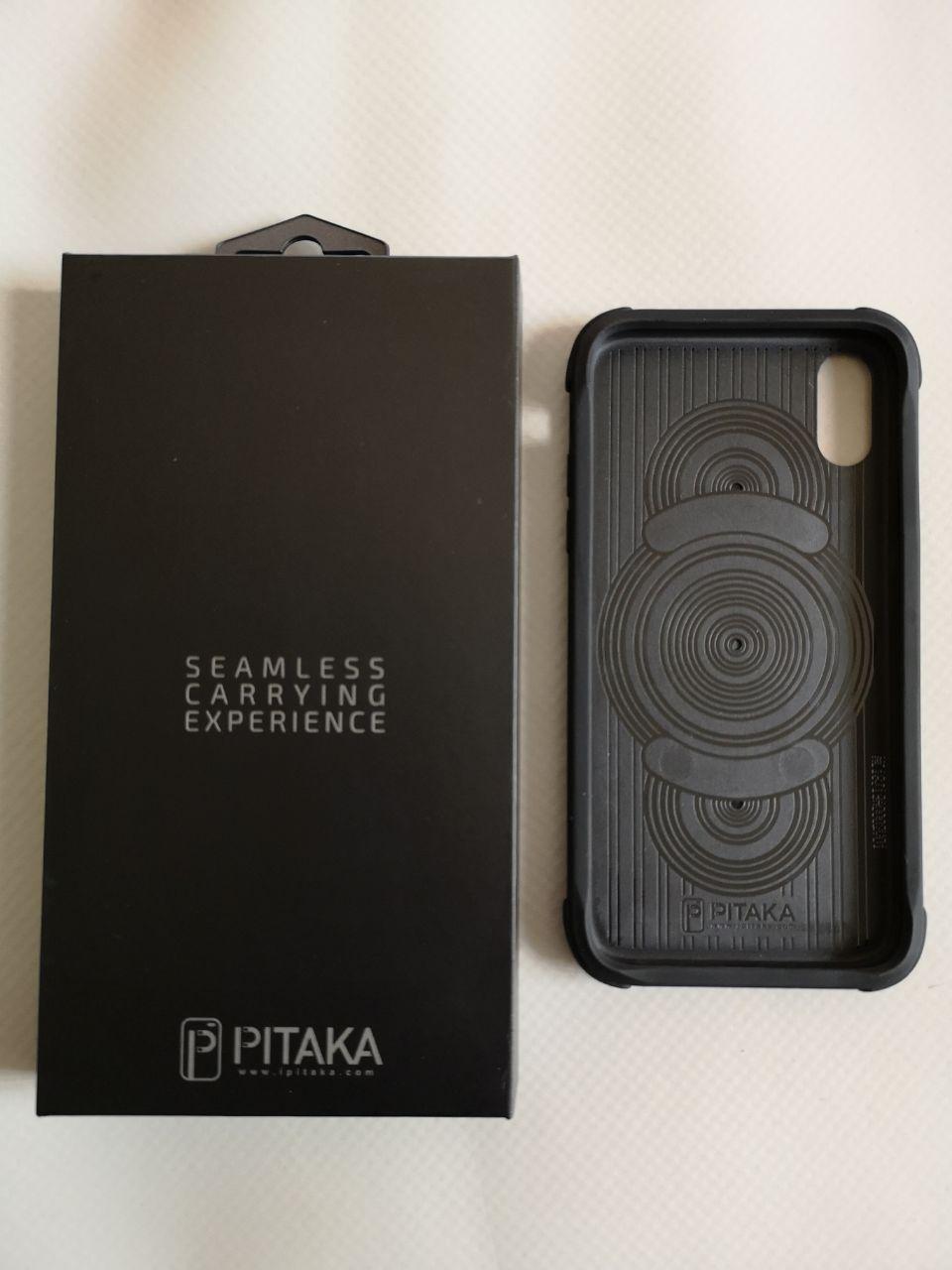 Pitaka Magcase Pro, la cover per iPhone Xr 3
