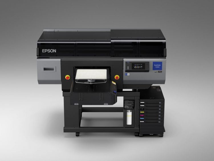 Epson SureColor SC-F3000, la stampante DTG per tessuti ad alta produttività 1
