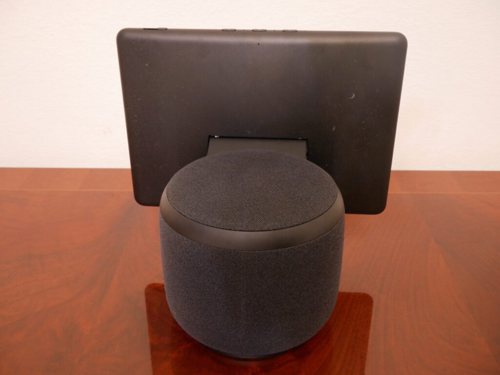 Recensione Amazon Echo Show 10” e gira tutto intorno alla stanza mentre si danza • SocialandTech