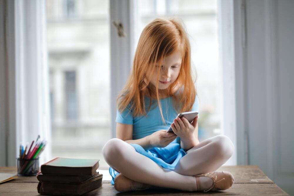 I rischi dell'uso degli smartphone nei bambini: una crescente preoccupazione sociale 1